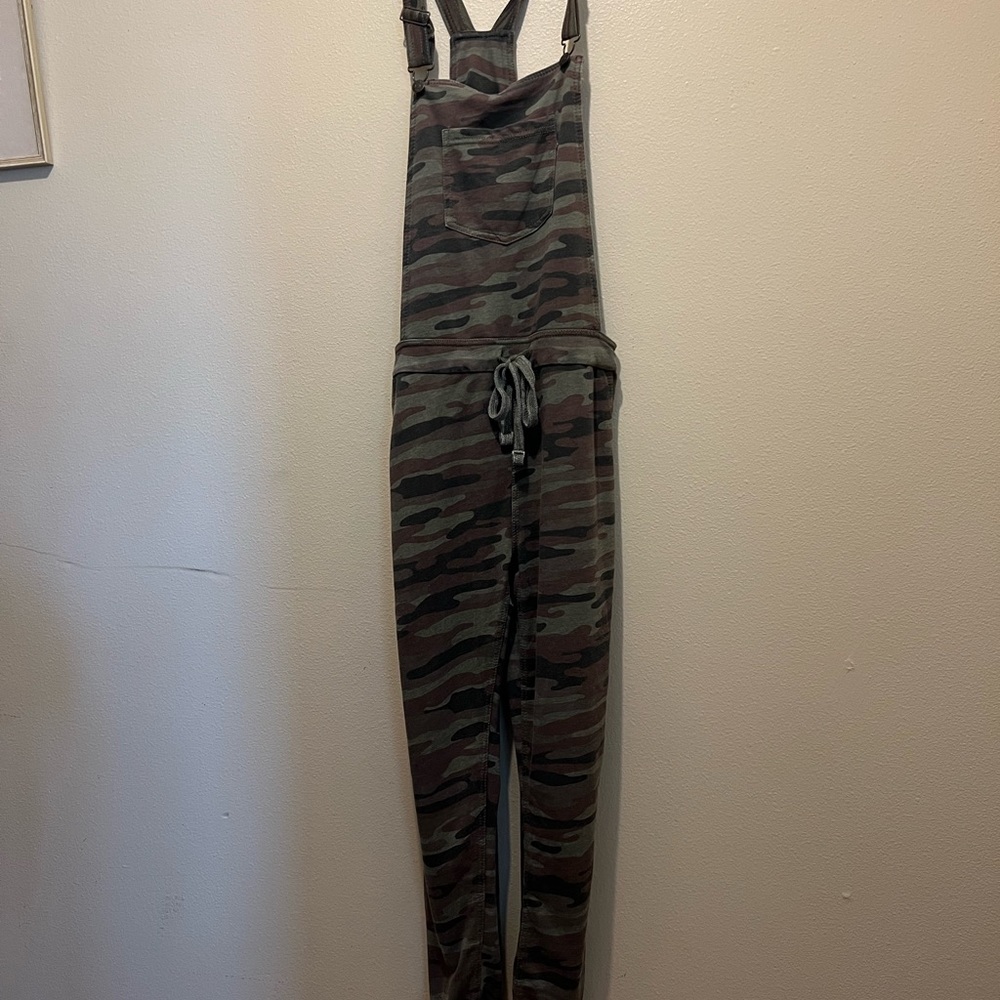 Camo womens small overalls